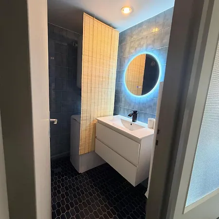 Terrasse Au Port Dhyeres, Piscine, Parking Hyères