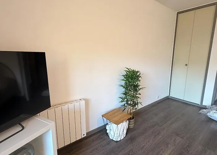 Terrasse Au Port Dhyeres, Piscine, Parking Hyères