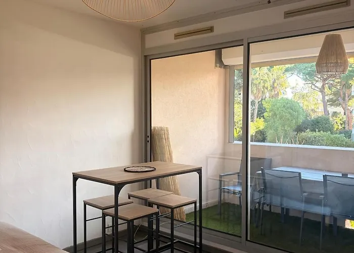 Terrasse Au Port Dhyeres, Piscine, Parking Apartman *