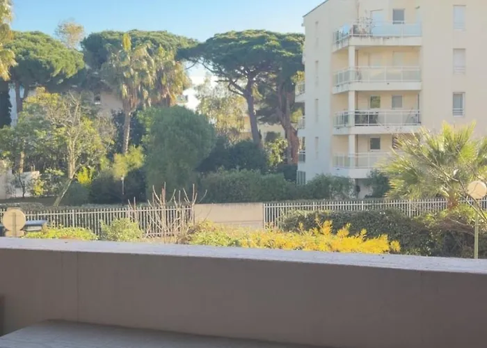 Terrasse Au Port Dhyeres, Piscine, Parking Hyères